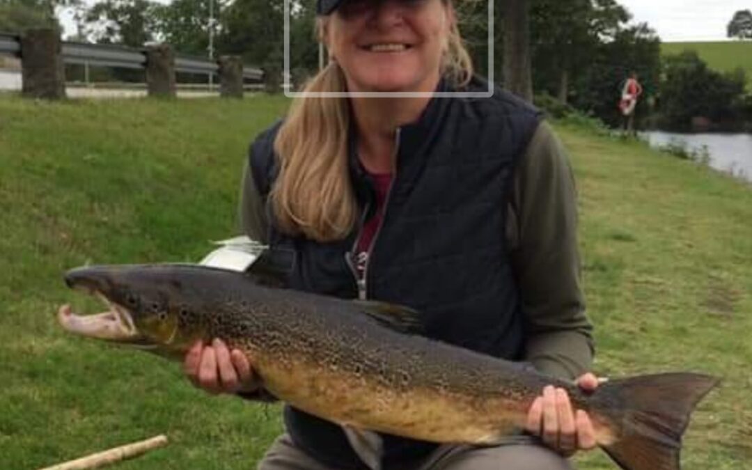 Selvfølgelig kan piger og kvinder også fange fisk
